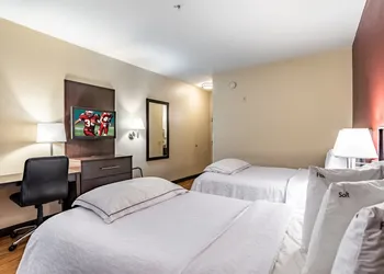 Red Roof Inn PLUS+ Phoenix West hotel thumbnail 6