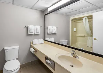 Quality Inn Surfside Myrtle Beach hotel thumbnail 6