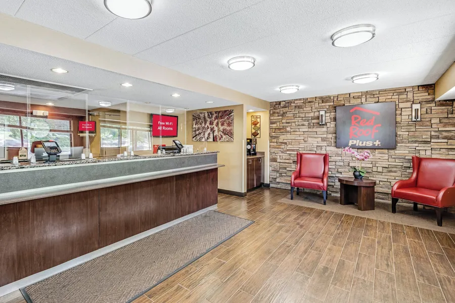 Red Roof Inn PLUS+ Washington DC - Alexandria hotel detail image 2