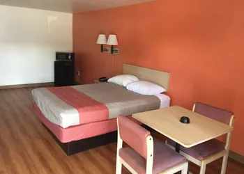 Motel 6 Raleigh, NC - Cary hotel thumbnail 7