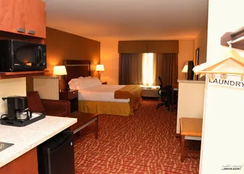 Holiday Inn Express & Suites Glendive by IHG hotel thumbnail 2