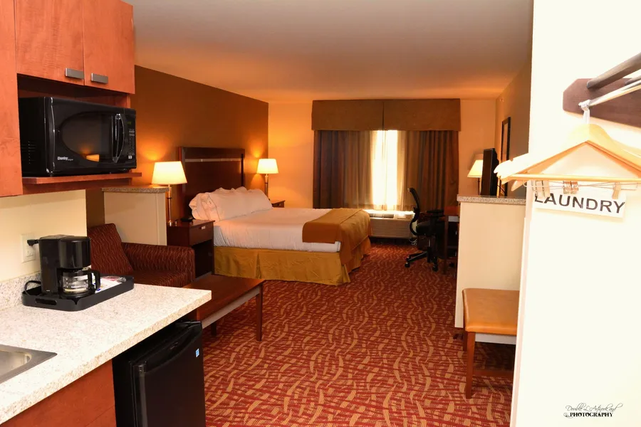 Holiday Inn Express & Suites Glendive by IHG hotel detail image 2