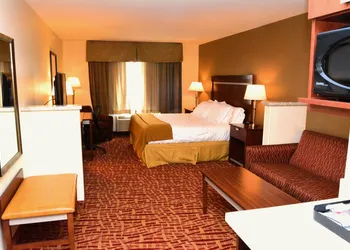 Holiday Inn Express & Suites Glendive by IHG hotel thumbnail 4