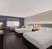 Quality Inn & Suites Artesia hotel detail image 5