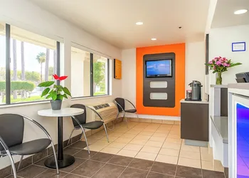 Motel 6 Carlsbad, CA Beach hotel thumbnail 2