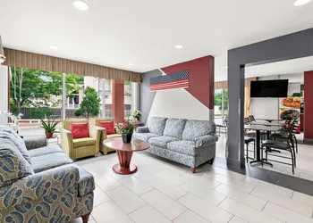 Quality Inn Merrimack - Nashua hotel thumbnail 4