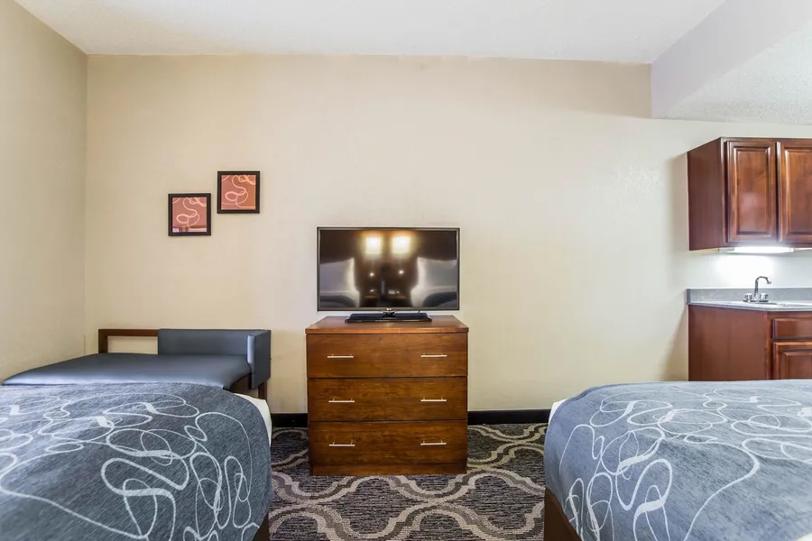 Comfort Suites Pineville - Ballantyne Area hotel detail image 6