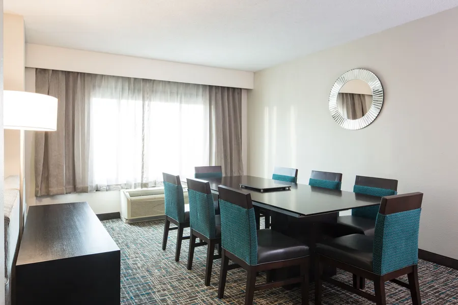 Crowne Plaza Memphis Downtown by IHG hotel detail image 2