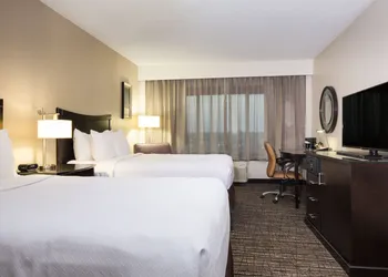 Crowne Plaza Memphis Downtown by IHG hotel thumbnail 8