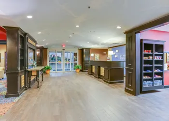 Holiday Inn Express Hotel & Suites Huntsville by IHG hotel thumbnail 2