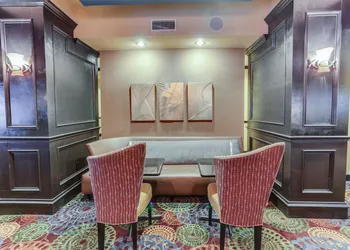 Holiday Inn Express Hotel & Suites Huntsville by IHG hotel thumbnail 6