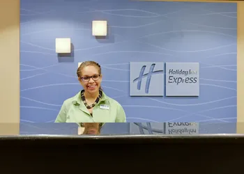 Holiday Inn Express Hotel & Suites Huntsville by IHG hotel thumbnail 8