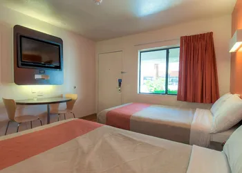 Motel 6 Palm Springs, CA - Downtown hotel thumbnail 8