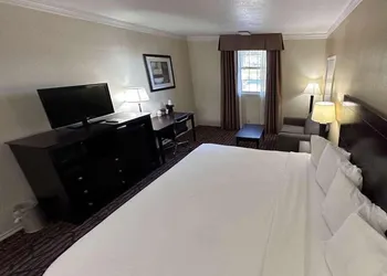 Motel 6 Dallas, TX – Downtown hotel thumbnail 3
