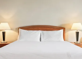 Golden Sails Hotel hotel thumbnail 6