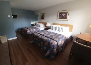Northlander Motel hotel thumbnail 2