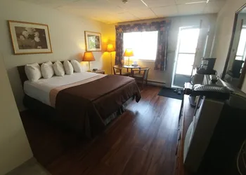 Northlander Motel hotel thumbnail 5