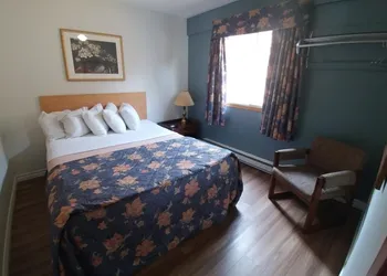Northlander Motel hotel thumbnail 8