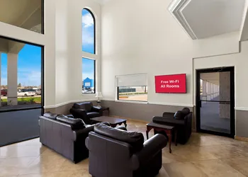 Red Roof Inn Stafford, TX hotel thumbnail 2
