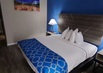 Baymont by Wyndham Adairsville hotel thumbnail 7