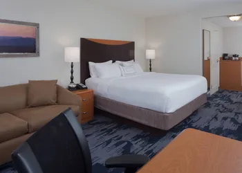 Fairfield Inn & Suites Orlando Lake Buena Vista hotel thumbnail 5
