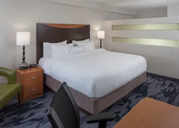 Fairfield Inn & Suites Orlando Lake Buena Vista hotel thumbnail 6