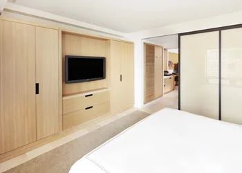 Conrad New York Downtown hotel thumbnail 4