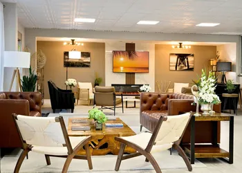Ramada by Wyndham Sarasota Waterfront hotel thumbnail 2