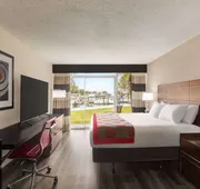 Ramada by Wyndham Sarasota Waterfront hotel detail image 7