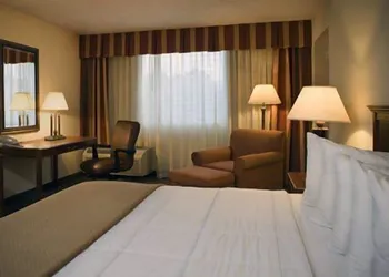 Budgetel Inn & Suites Atlanta hotel thumbnail 5
