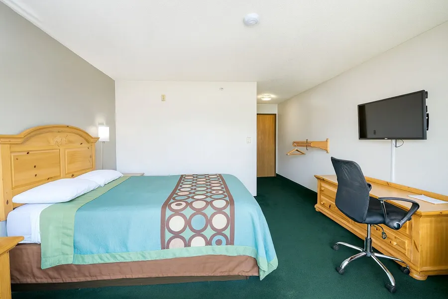 Royal Inn & Suites hotel detail image 6