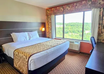 Grand Plaza Hotel & Conference Center hotel thumbnail 4