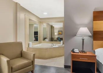 Quality Inn Loganville US Highway 78 hotel thumbnail 5