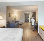 GLō Best Western Mississauga Corporate Centre hotel detail image 7