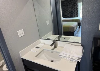 Best Value Inn Garland hotel thumbnail 8