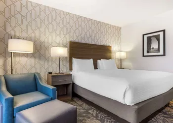 Best Western Plus Bayside Inn hotel thumbnail 7