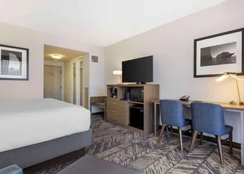 Best Western Plus Bayside Inn hotel thumbnail 8