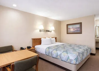 Sundowner Inn Forsyth I 94 hotel thumbnail 7