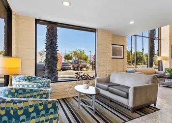 Best Western Date Tree Hotel hotel thumbnail 3