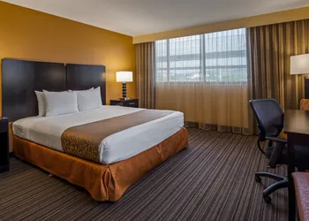 Best Western The Plaza Hotel Honolulu Airport - Free Breakfast hotel thumbnail 7