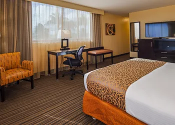 Best Western The Plaza Hotel Honolulu Airport - Free Breakfast hotel thumbnail 8