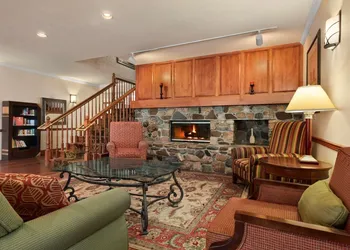 Country Inn & Suites by Radisson, Stevens Point, WI hotel thumbnail 2