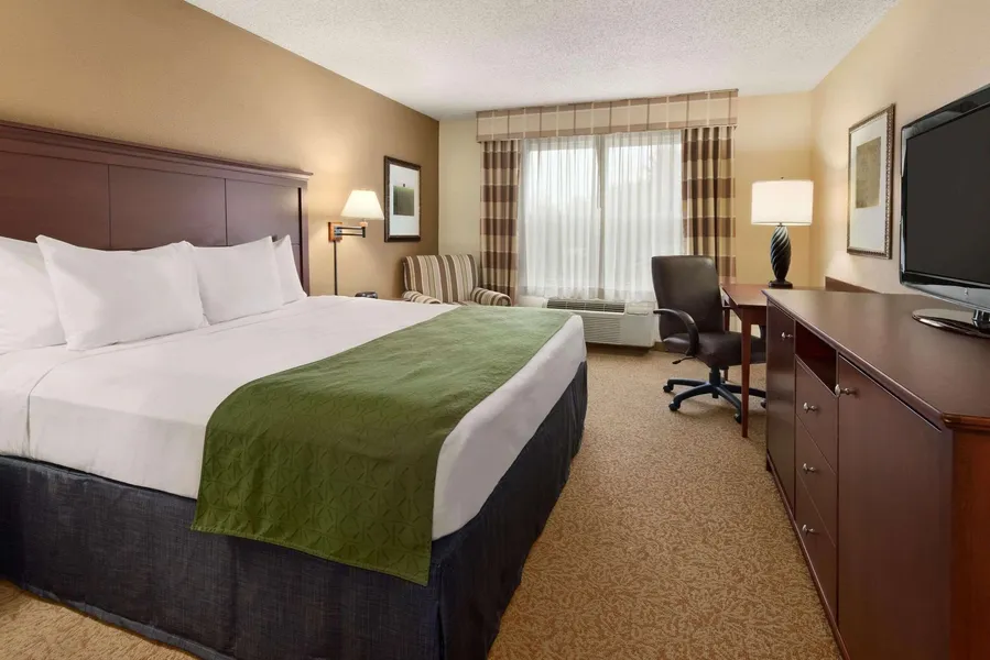 Country Inn & Suites by Radisson, Stevens Point, WI hotel detail image 6