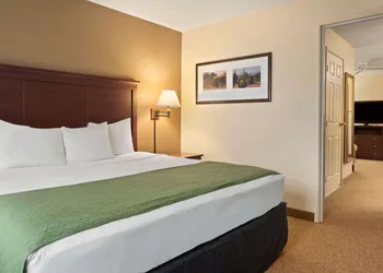 Country Inn & Suites by Radisson, Stevens Point, WI hotel thumbnail 8