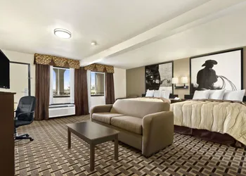 Super 8 by Wyndham Fort Worth TX hotel thumbnail 7