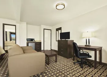 Super 8 by Wyndham Fort Worth TX hotel thumbnail 8