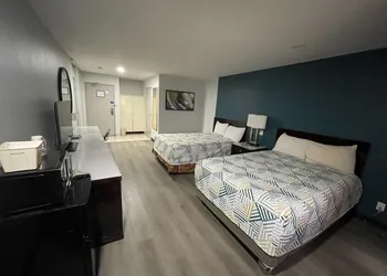 Portside Inn & Suites hotel thumbnail 5