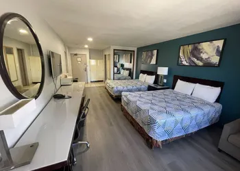 Portside Inn & Suites hotel thumbnail 6