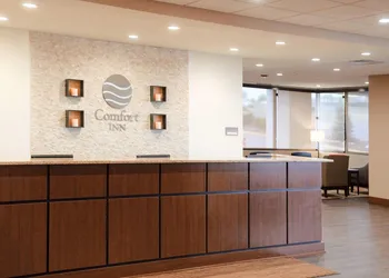 Comfort Inn & Suites Event Center hotel thumbnail 2