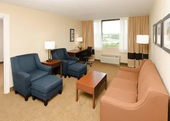 Comfort Inn & Suites Event Center hotel thumbnail 7